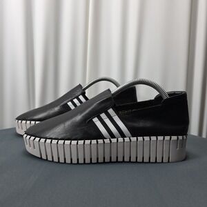 silent d Becca-DJ‎ Size 40 Black Leather White Stripe Sneaker MSRP $145